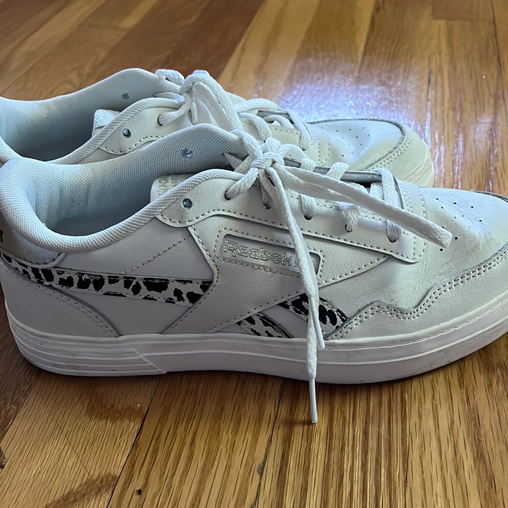 Reebok Sneakers